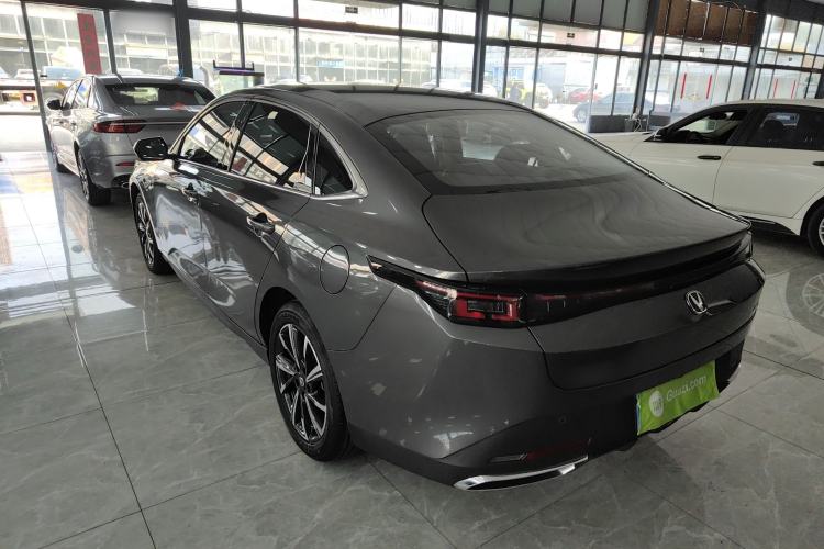 Used Changan Eado 2025 Blue Whale 1.5T 500Bar Prestige Model
