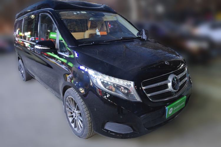 Used Xinkai V-Class 2017 Zhunyue V 260 L High-Roof Model Front Right 45 Deg