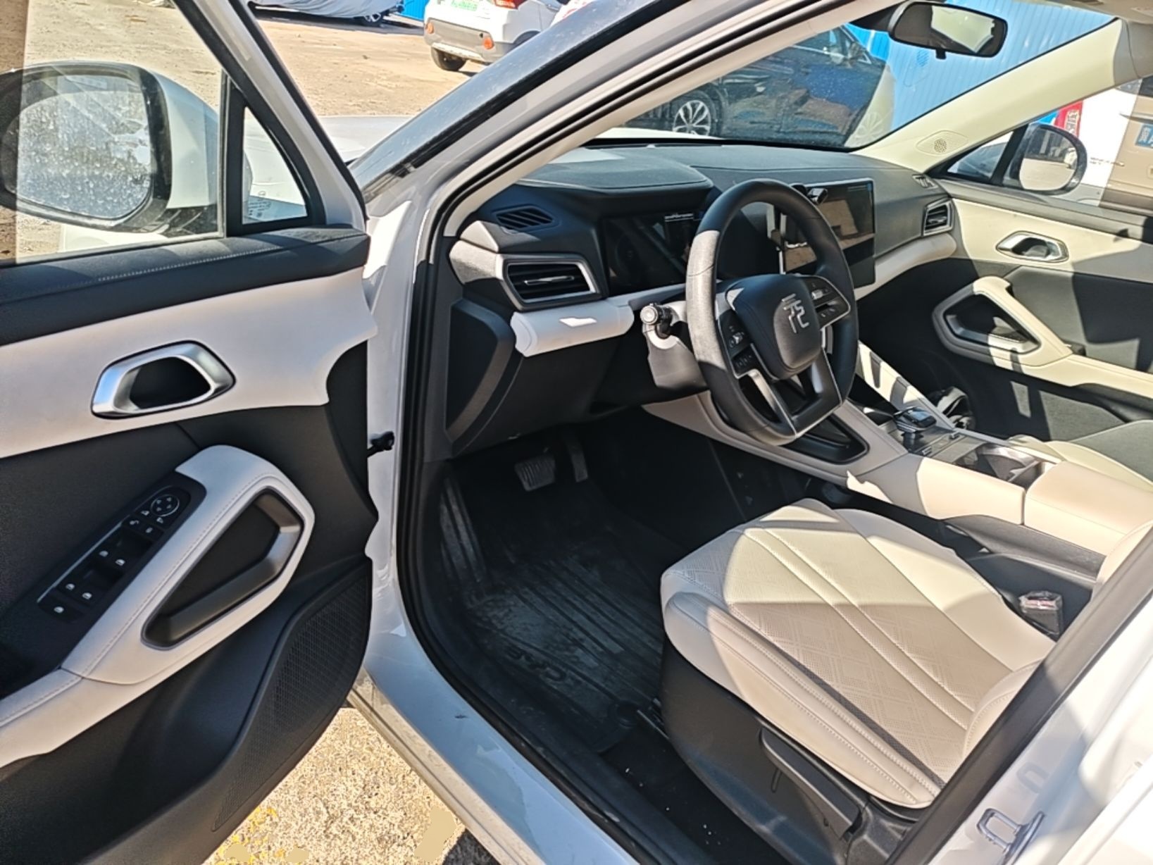 BYD Yuan UP 2024 401KM Leading Edition — снимка 18