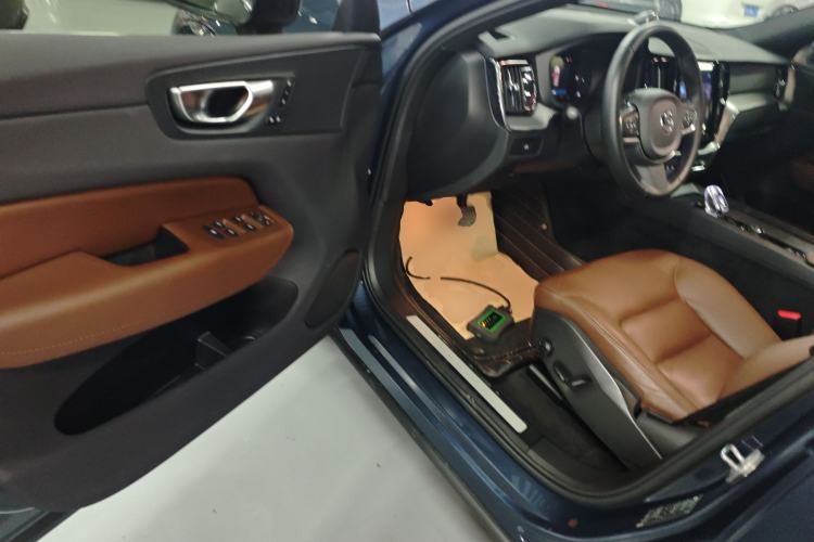 Used Volvo XC60 2024 B5 4x4 Smart Luxury Edition
