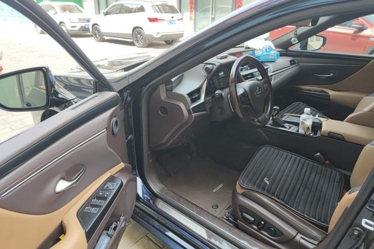 Used Lexus ES 2020 200 Excellence Edition