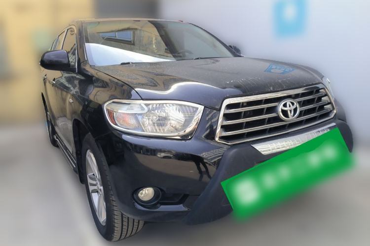 Used Toyota Highlander 2011 2.7L Two-Wheel Drive 7-Seater Luxury Edition Front Right 45 Deg