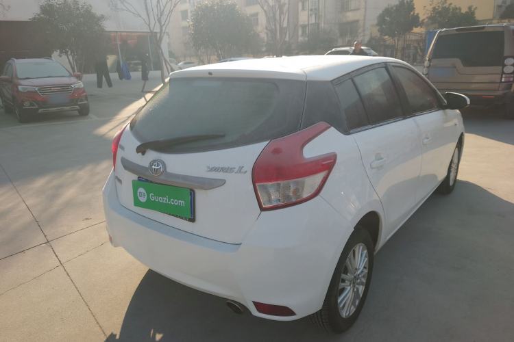 Used Toyota YARiS L Zhi Xuan 2015 1.5E Automatic Charm Edition