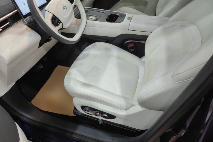 Used Dongfeng eπ eπ008 2024 636Max All-Electric Version 6 Seats