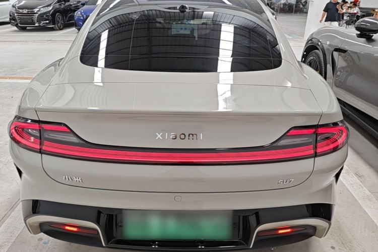 Used Xiaomi Auto SU7 2024 Rear-Drive Long-Range Intelligent Driving Version
