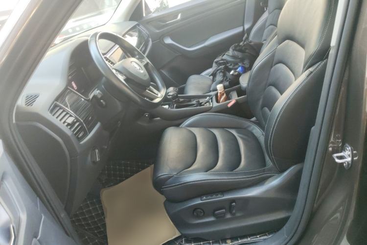 Used Skoda Kodiaq 2019 Facelifted TSI330 7-Seater Two-Wheel-Drive Luxury Enjoyment Edition China VI Standard