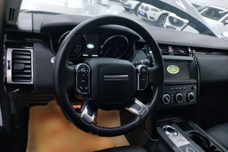 Used Land Rover Discovery 2018 3.0 SC V6 SE