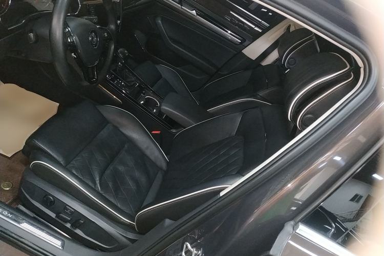 Used Volkswagen Phideon 2016 480 V6 4x4 Executive Flagship Edition
