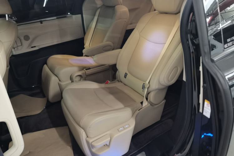 Used Toyota SIENNA 2021 2.5L Hybrid Premium Edition Left Rear Seat