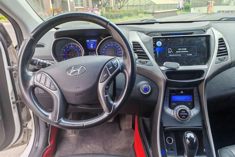 Used Hyundai Elantra (5th Generation / Langdong) 2015 1.6L Automatic Luxury Model Steering Wheel