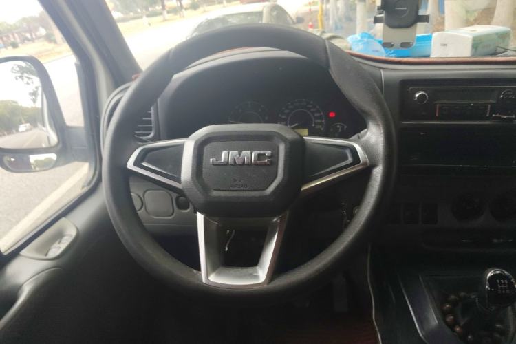 Used JMC Transit 2019 2.8T Commercial Version Long Wheelbase Mid-Roof 6-Seater Rear Single Tire China VI Emission Standard – JX493