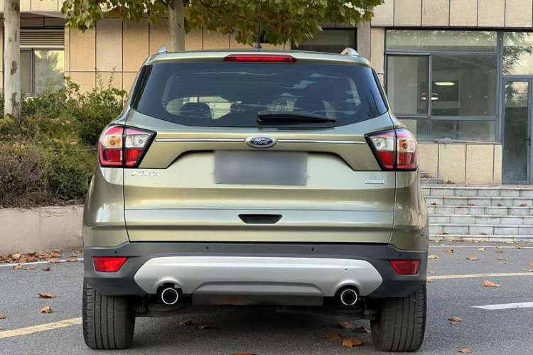 Used Ford Kuga 2017 EcoBoost 180 Two-Wheel-Drive Platinum Edition