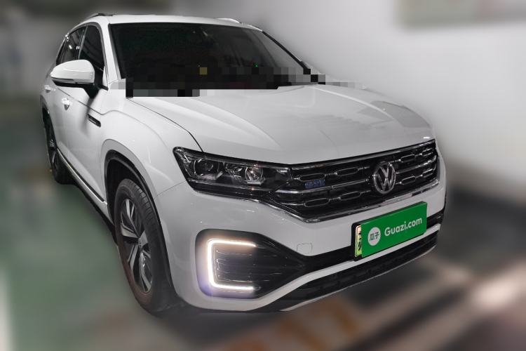 Used Volkswagen Tayron GTE Plug-in Hybrid 2020 1.4T Luxury Model Front Right 45 Deg