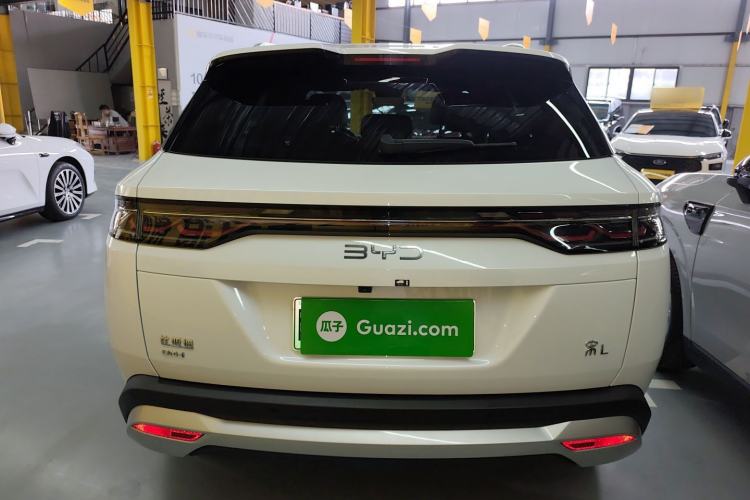 Used BYD Song L DM-i 2024 112 km Leading Edition Rear