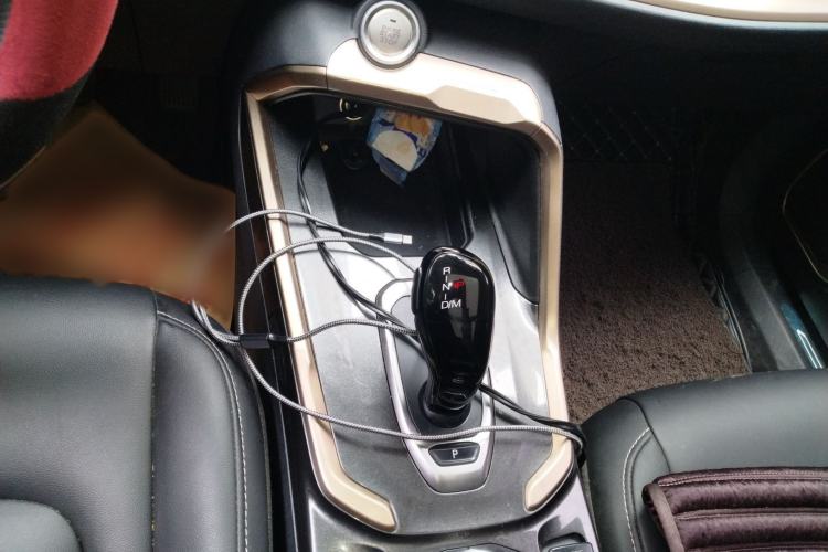 Used Haval H6 2019 1.5 GDIT Automatic Luxury Smart Connect Version China VI Standard Gear Lever