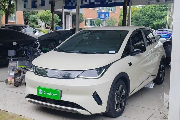 Used BYD Dolphin 2025 Smart Drive Version 420 km Freedom Edition