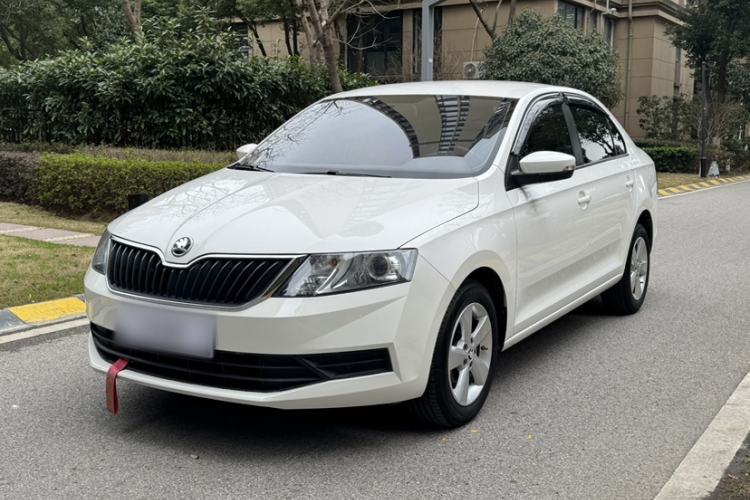 Used Skoda Rapid 2018 1.6L Manual Standard Edition