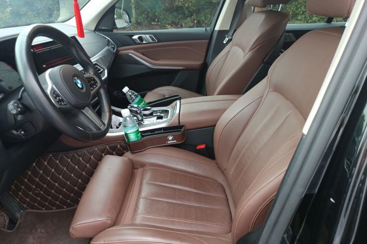 Used BMW X5 2021 Restyled xDrive40i Luxury Version M Sport Package Left Front Seat