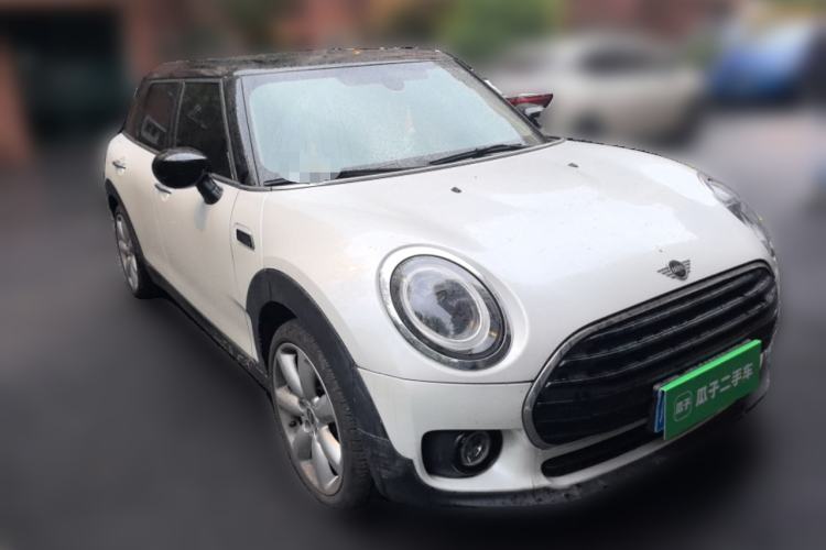 Used MINI Clubman 2023 Updated 1.5T COOPER Classic Edition Front Right 45 Deg