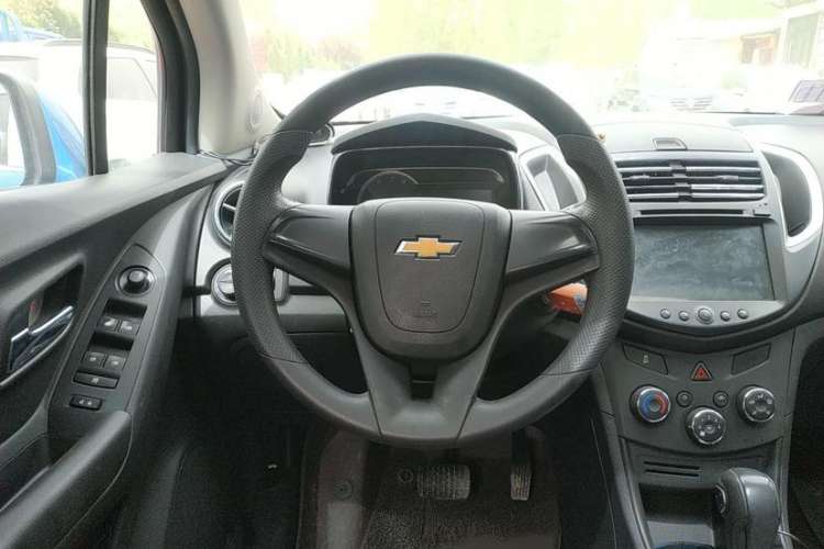 Used Chevrolet Trax 2016 1.4T Automatic Two-Wheel Drive Comfort Version with Sunroof