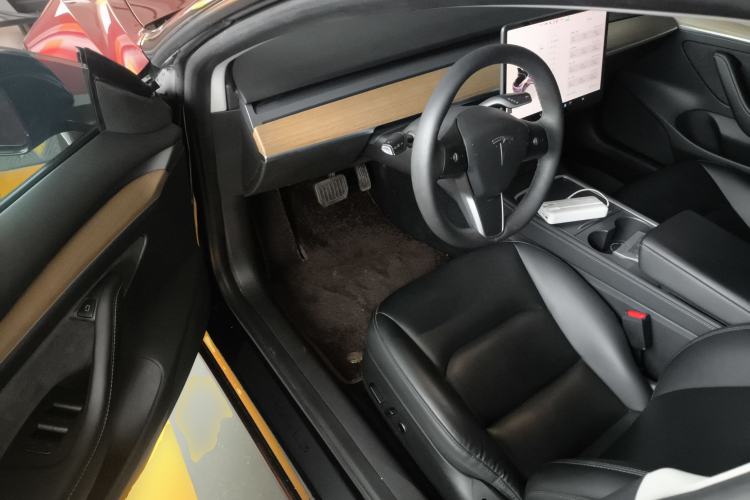 Used Tesla Model 3 2022 Rear-Wheel-Drive Version
