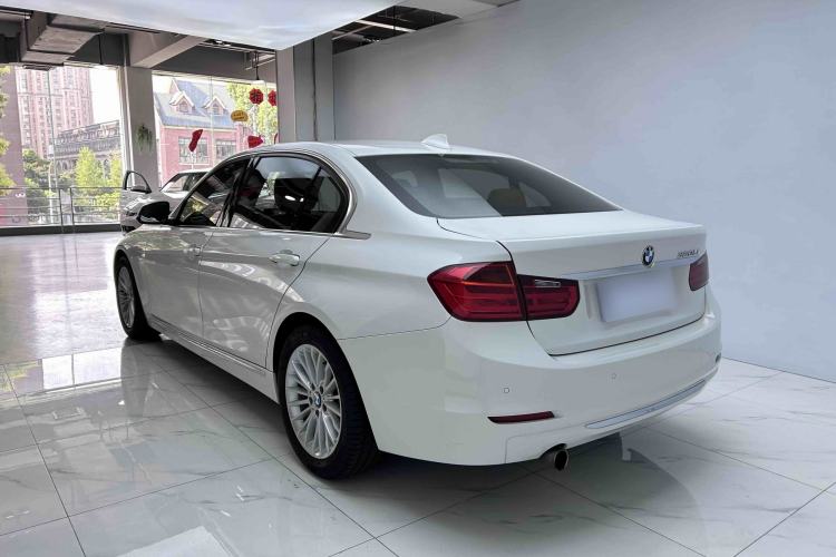 Used BMW 3 Series 2015 320Li Luxury Design Package Exterior 4