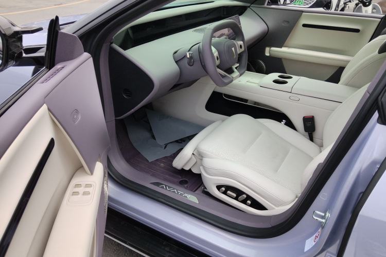 Used Avatr 06 2025 Max Extended-Range Edition Driver Seat