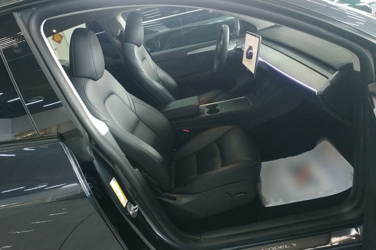 Used Tesla Model Y 2024 Rear-Wheel-Drive Version
