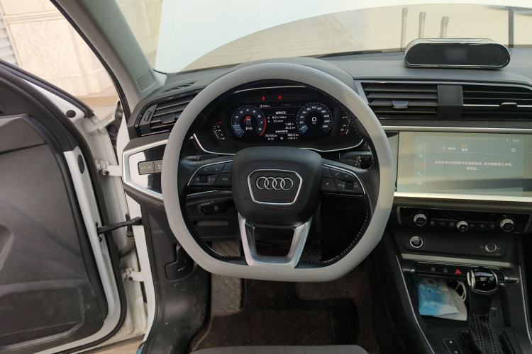 Used Audi Q3 2020 35 TFSI Fashion Dynamic Model
