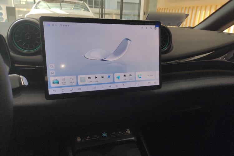 Used BYD Dolphin 2025 Intelligent Driving Version 410 km Fashion Edition
