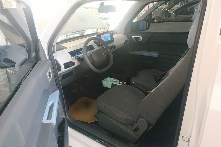 Used Geely Galaxy Panda 2024 Panda Mini 200km Endurance Bear Driver Seat