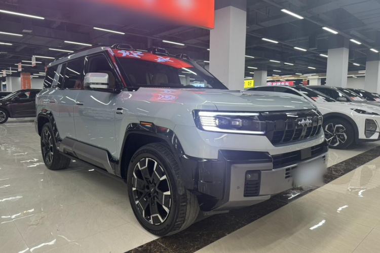 Used Formula Leopard 8 2025 Smart & Brave Flagship Edition 7 Seats