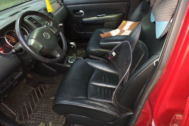 Used Nissan Tiida 2006 1.6 GE AT Left Front Seat
