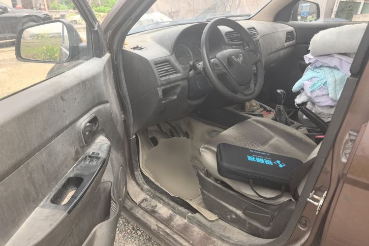 Used Wuling Hongguang 2015 1.2L S Base Model China V Standard