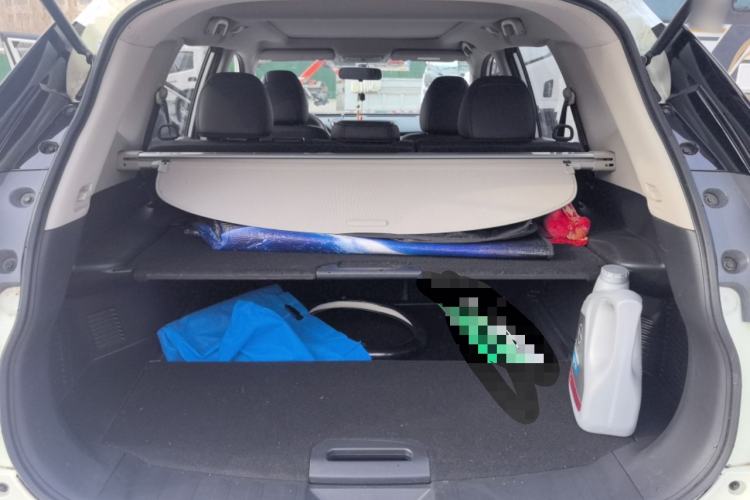 Used Nissan X-Trail 2014 2.0L CVT Comfort Edition 2WD Trunk