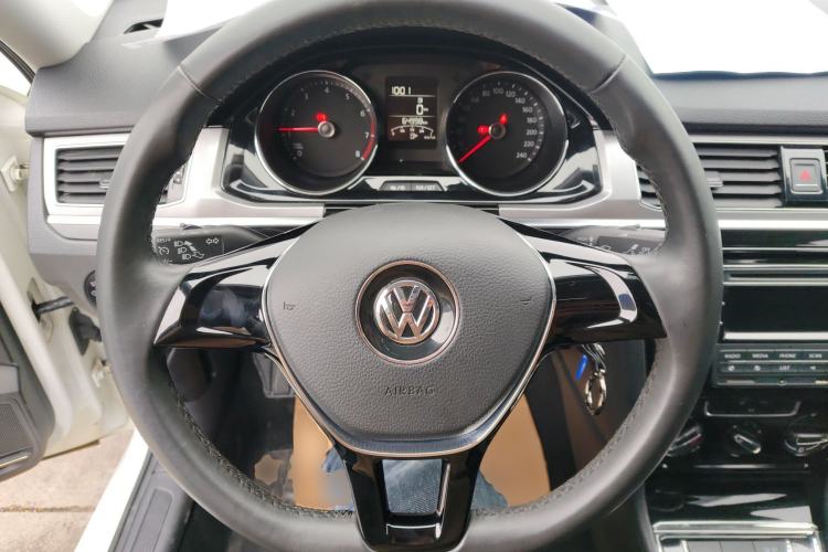 Used Volkswagen Bora 2016 1.6L Manual Comfort Model
