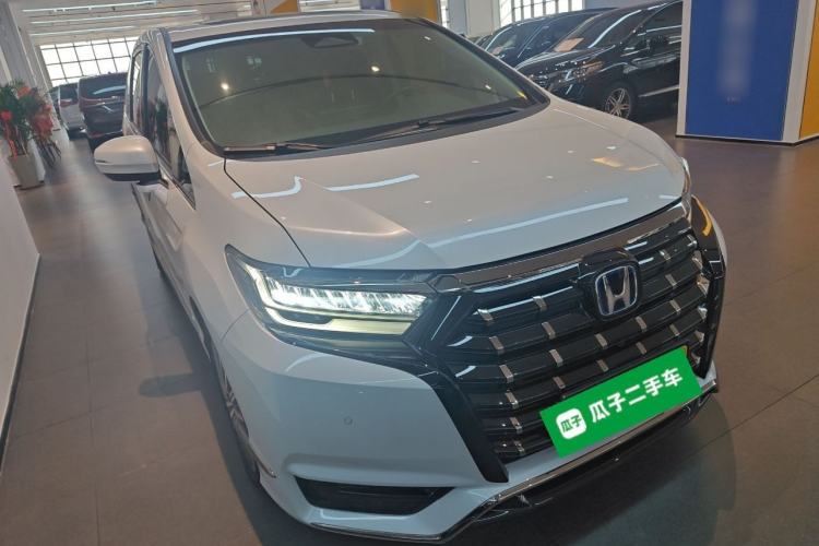 Used Honda Elysion 2024 2.0L eHEV Ultimate Edition
