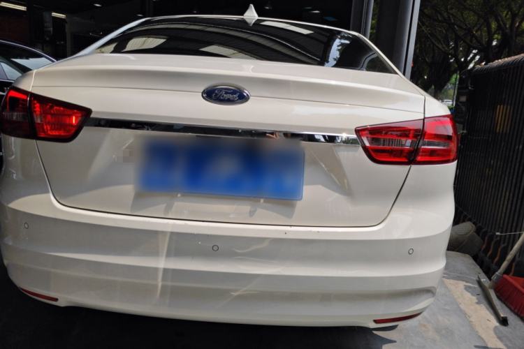 Used Ford Escort 2017 Happiness Edition 1.5L Automatic Fashion Version