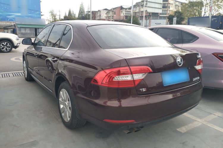 Used Skoda Superb 2013 1.4TSI DSG Sport Edition Exterior 2