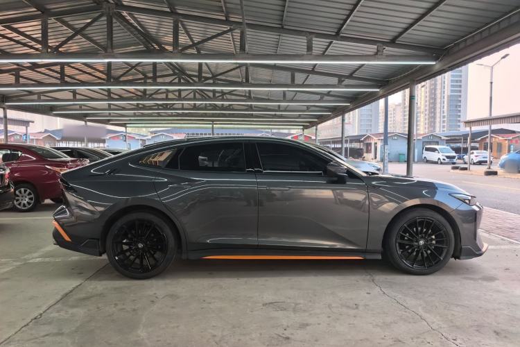 Used CHANGAN UNI-V 2024 1.5T Prestige Sport Edition Exterior 5