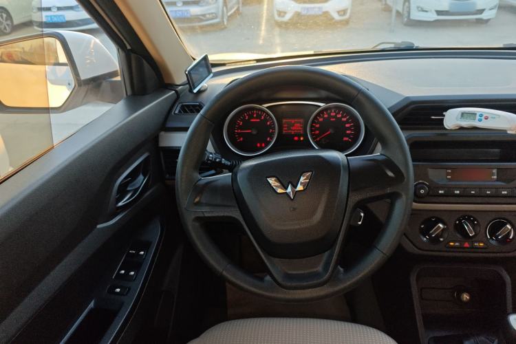 Used Wuling Hongguang 2019 1.5L S Standard Version China VI LAR