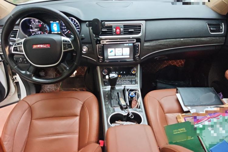 Used Haval H8 2015 2.0T Two-Wheel-Drive Luxury Version