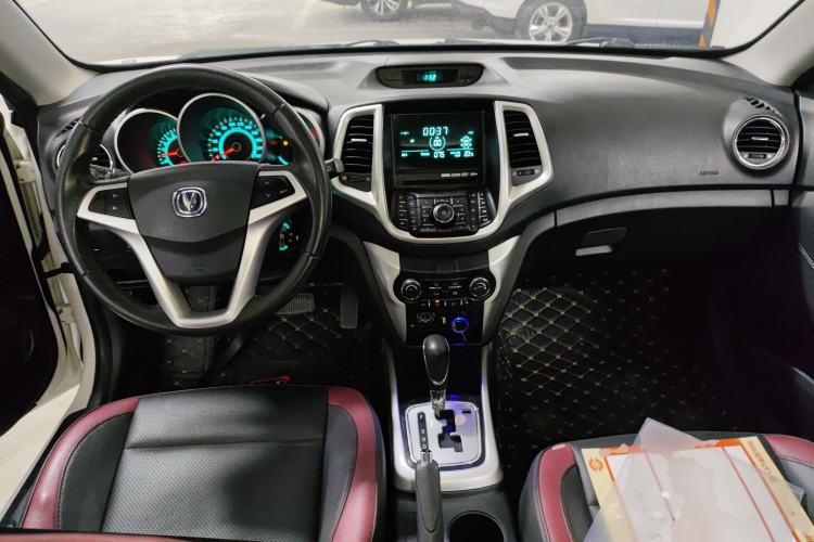 Used CHANGAN Eado 2013 1.6L Automatic Junku Model China IV Standard Center Console