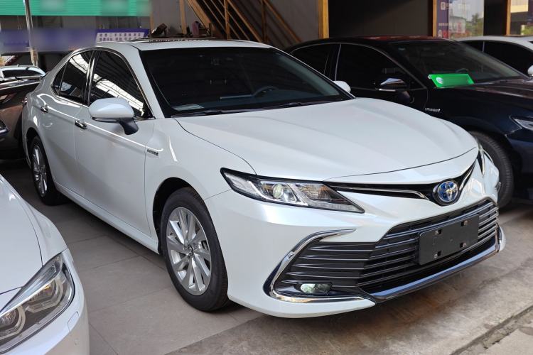 Used Toyota Camry 2021 Dual-Motor 2.5 HGVP Leading Edition Front Right 45 Deg