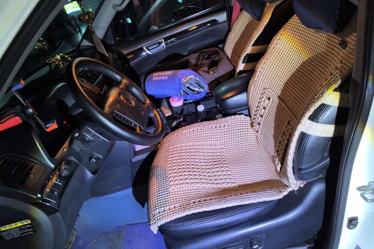 Used Kia Borrego 2008 3.8L Luxury Edition China IV Left Front Seat