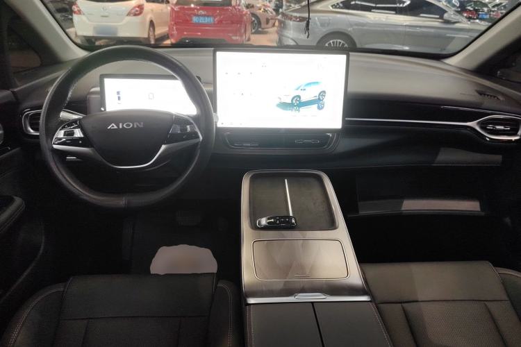 Used AION V 2024 Plus 70 Star Edition Lithium Iron Phosphate
