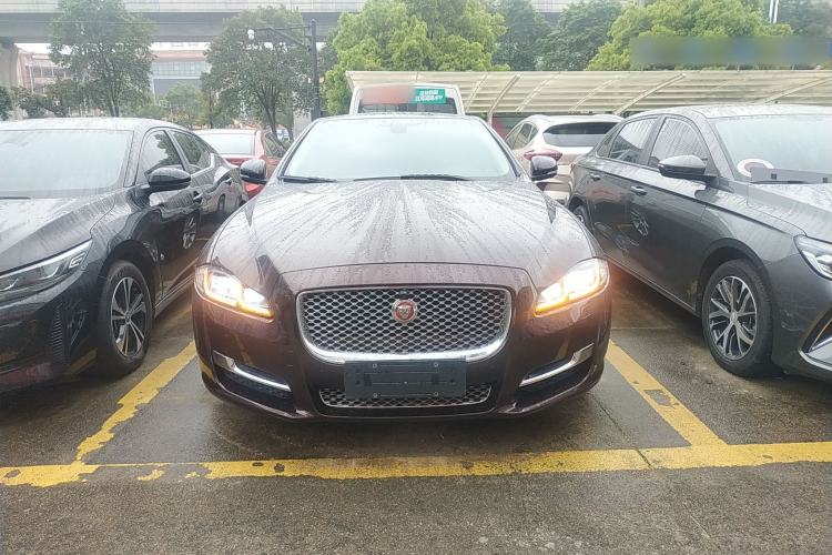 Used Jaguar XJ 2016 XJL 3.0 SC Two-Wheel-Drive Elegant Business Edition Front