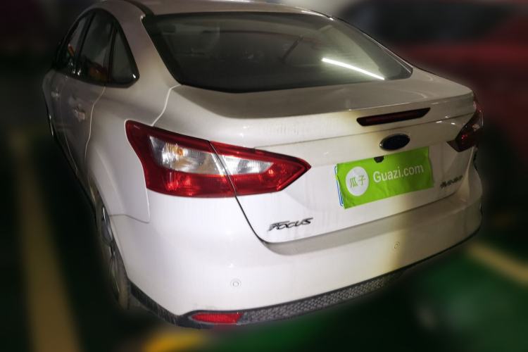 Used Ford Focus 2015 Sedan 1.6L Automatic Trend Model Rear Left 45 Deg