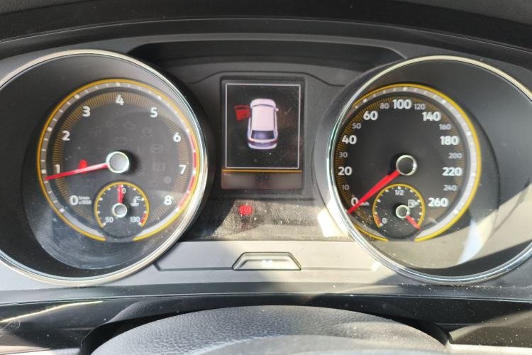 Used Volkswagen Tiguan L 2019 330TSI Automatic Two-Wheel Drive Smart Luxury Version China VI Standard Instrument Cluster