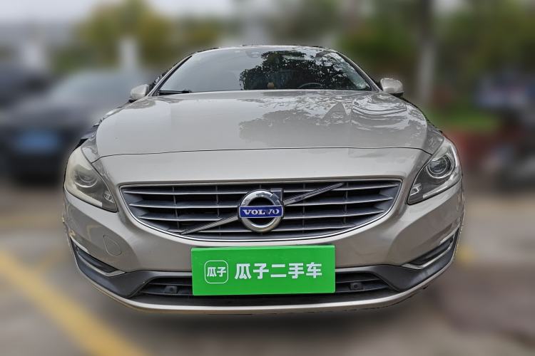 Used Volvo S60 2015 S60L 2.0T Zhiyuan Edition Front